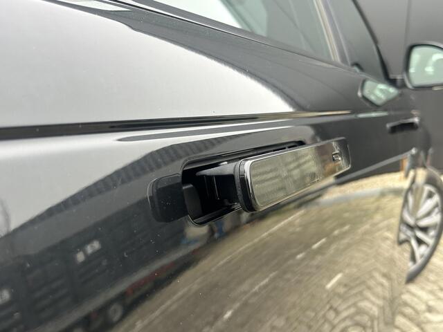 Land Rover Velar Range Rover 2.0 I4 AWD R-Dynamic SE schuifdak 21 inch leder alu inleg 1e eigenaar