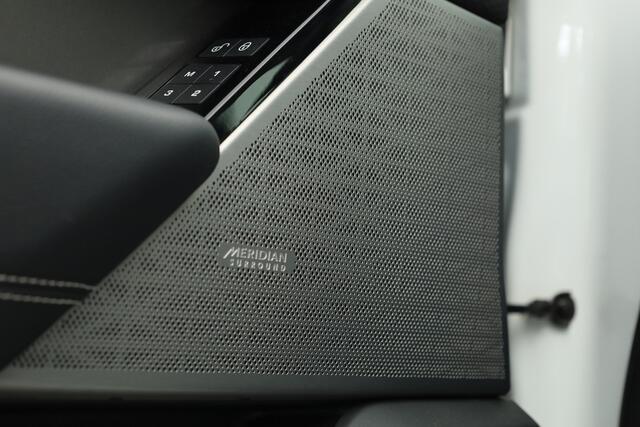 Land Rover Velar Range Rover 2.0 P250 Turbo AWD SE | Navi | Camera | Keyless | 22'' | Elek. Stoelen | Apple CarPlay | Meridian