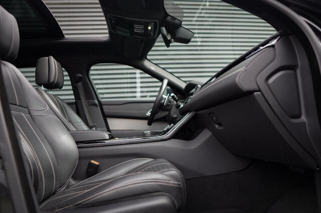 Land Rover Velar Range Rover P300 Turbo AWD R-Dynamic / NL Auto / Land Rover Range Rover Velar P300 Turbo AWD R-Dynamic SE / NL Auto / Luchtvering / Massage / Pano