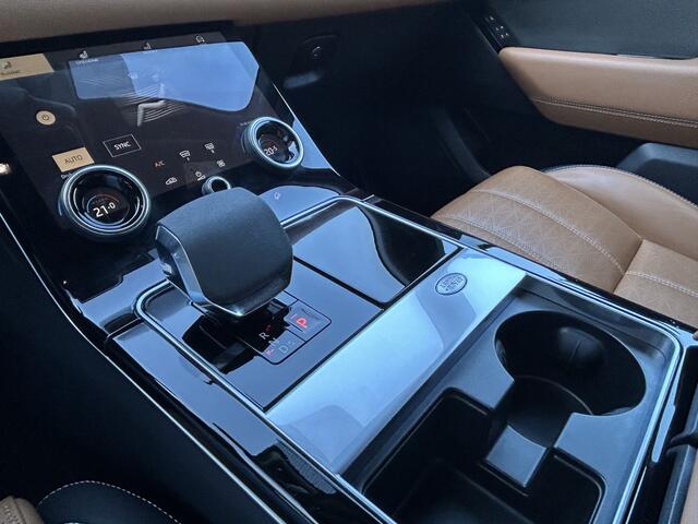 Land Rover Velar Range Rover P400e 404pk AWD S | Geklimatiseerde stoelen met Massage | Tan (cognac) Windsor leder |