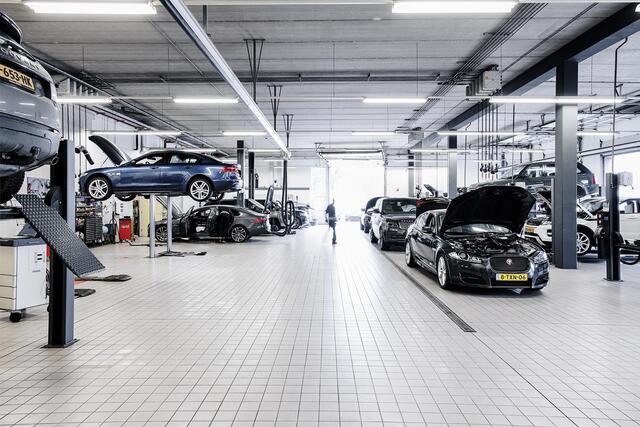 Land Rover Velar Range Rover 2.0 P400e AWD Dynamic Edition PHEV | Black Pack | Panoramadak | Meridian