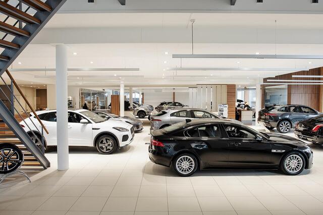Land Rover Velar Range Rover P400e AWD S PHEV | Panoramadak | Stoelverwarming | Black Pack