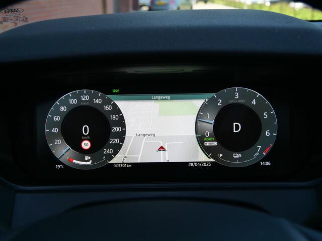 Land Rover Velar Range Rover 2.0 P400e 405pk AWD Dynamic SE PHEV AUTOMAAT Meridian Sound / Panoramadak / BTW / Apple Carplay