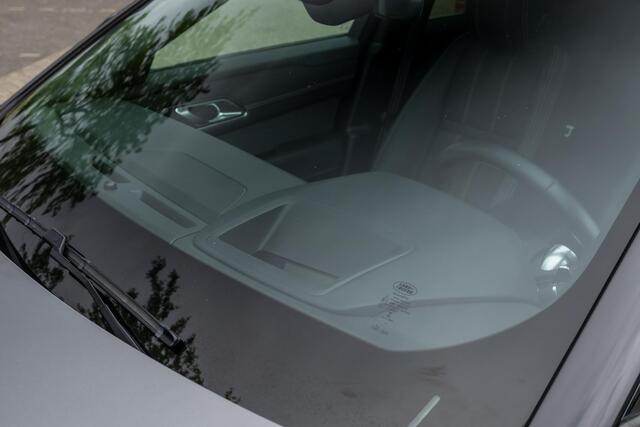 Land Rover Velar Range Rover 2.0 P300 Turbo AWD R-Dynamic SE ACC Stoelvent. HuD