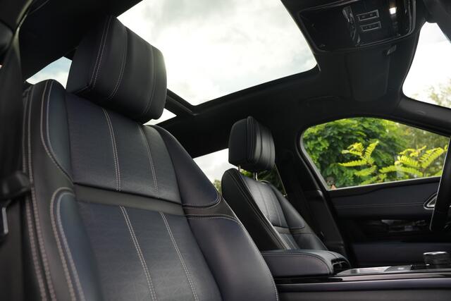 Land Rover Velar Range Rover 3.0 D300 AWD R-Dynamic HSE BTW Panoramadak Adapt. Cruise Stoelclima Massage HeadUp Meridian Luxe Leder Matrix LED