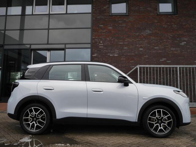Leapmotor B03X ProMax Design 53 kWh | Binnenkort leverbaar in deze kleur | €1000 korting | Hoge zit | Carplay | Camera | Navigatie | 18inch velgen | Parkeersensoren | LED Lampen |