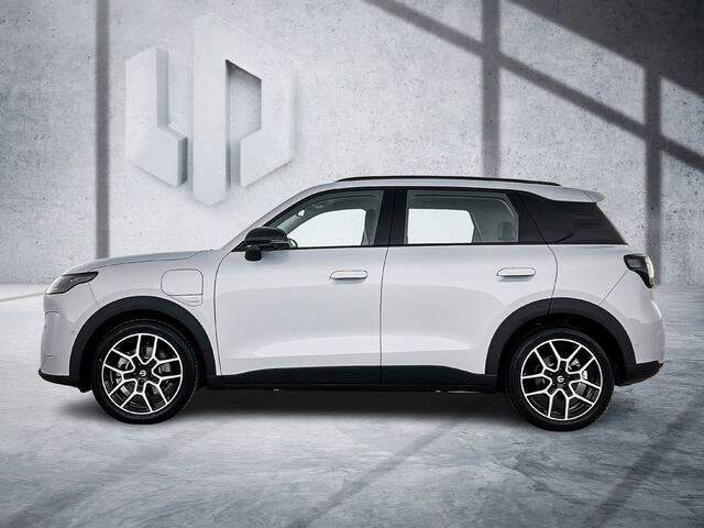 Leapmotor B03X ProMax Design 53 kWh VOORRAAD | Galaxy Silver | 382 KM WLTP | Leder | 360g Camera | Parkeersensoren V+A | Apple Carplay / Android Auto