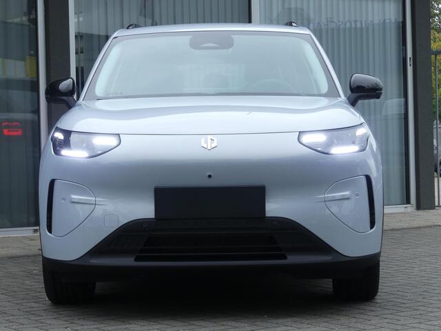 Leapmotor B03X ProMax Design 53 kWh 197PK, Apple Carplay/Android Auto 360 graden camera, Stoel & Stuurverwarming, Navigatie