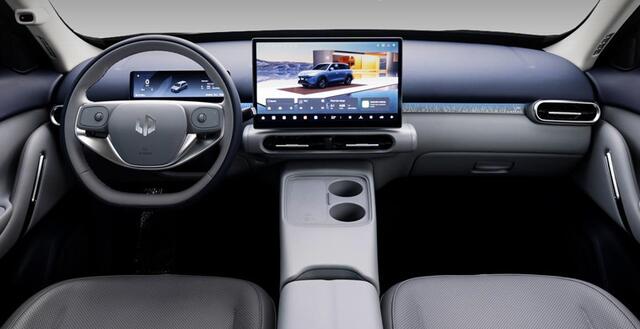 Leapmotor B03X ProMax Design 53 kWh 197pk | 360° CAMERA | STOELVERW. | ADAPTIVE CRUISE | NAVI | APPLE CARPLAY / ANDROID AUTO | PARKEERSENSOREN V+A