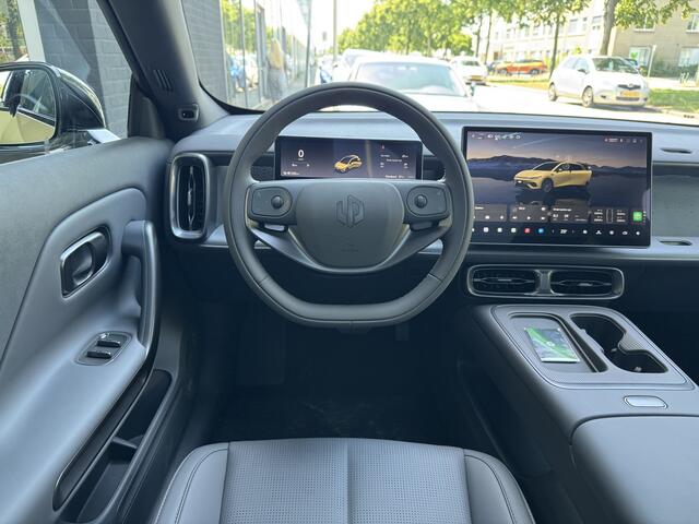 Leapmotor B05 ProMax Design 67.1 kWh Volledig elektrisch, 482 km WLTP Range met lederen bekleding en Navigatie