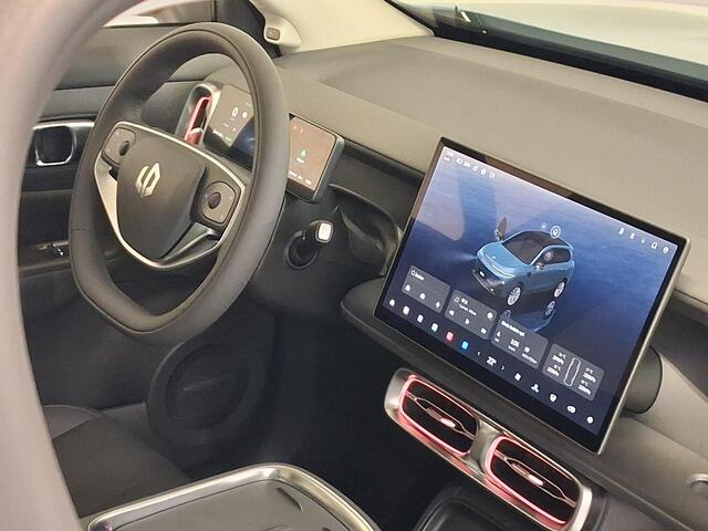 Leapmotor B10 Design ProMax 67.1 kWh | Navigatie | 360° Camera | Stoelverwarming/Ventilatie | Stuurverwarming | Handsfree Kofferklep | Panoramadak |