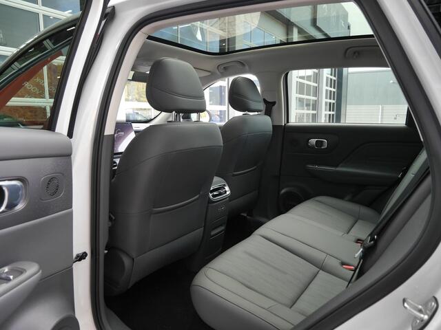 Leapmotor B10 Design ProMax 67.1 kWh Wltp 434km | 750kg trekgewicht | Stoel en stuur verwarming | 360 graden camera | Lederen bekleding | Panoramadak | Led | Regensensor | Sfeerverlichting | Elektrisch verstelbare voorstoelen