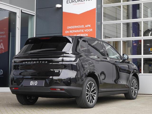 Leapmotor B10 Design ProMax 67.1 kWh | Navigatie | Rondom camera | 18inch Velgen | Elektrisch bedienbare achterklep | Panoramdak | Uit voorraad leverbaar