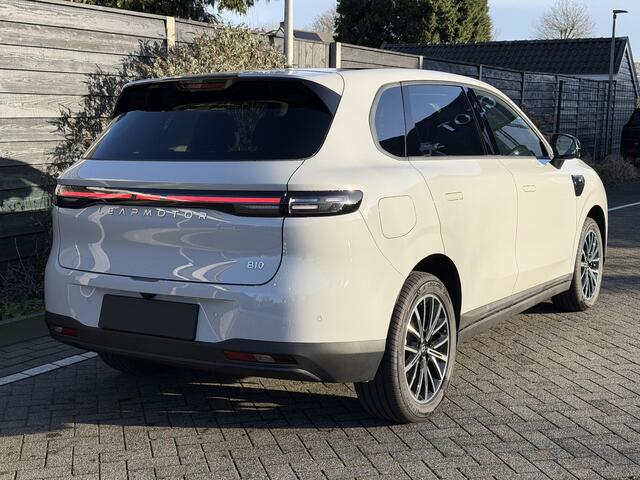 Leapmotor B10 Design ProMax 67.1 kWh 218PK Automaat Navigatie, Camera 360, Lichtmetalen velgen, Elektrische Achterklep, Kunstlederen bekleding, Stoel Verwarming & Ventilatie