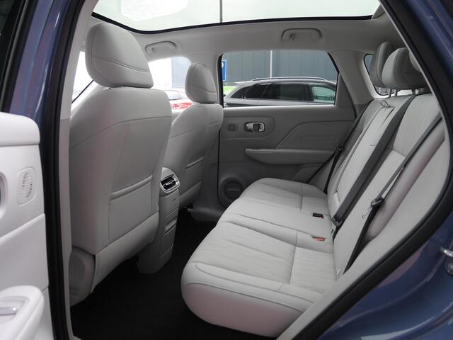 Leapmotor B10 Design ProMax 67.1 kWh Wltp 434km | 750kg trekgewicht | Stoel en stuur verwarming | 360 graden camera | Lederen bekleding | Panoramadak | Led | Regensensor | Sfeerverlichting | Elektrisch verstelbare voorstoelen