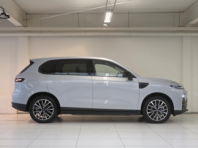 Leapmotor B10 Design ProMax 67.1 kWh 430KM WLTP | Panorama | Navigatie | Elektrische achterklep | Elektrisch bedienbare stoelen | Stoelverwarming | Stoelventilatie