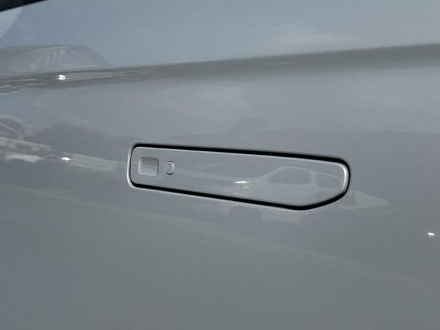 Leapmotor B10 Design ProMax 67.1 kWh 218PK Automaat Navigatie, Camera 360, Lichtmetalen velgen, Elektrische Achterklep, Kunstlederen bekleding, Stoel Verwarming & Ventilatie