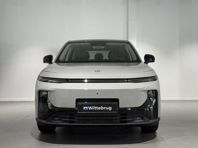 Leapmotor B10 Design Hybrid EV 18.8 kWh 900 km actieradius!!!