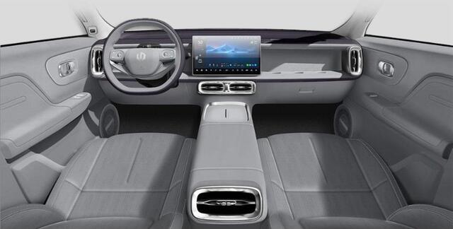 Leapmotor B10 Design Hybrid EV 18.8 kWh | Nu beschikbaar | Wltp 900km gecombineerd | Elektrisch 82km Wltp | Luxe uitvoering | Camera rondom | Stoel en stuurverwarming | Draadloze telefoonoplader | Keyless entry en start