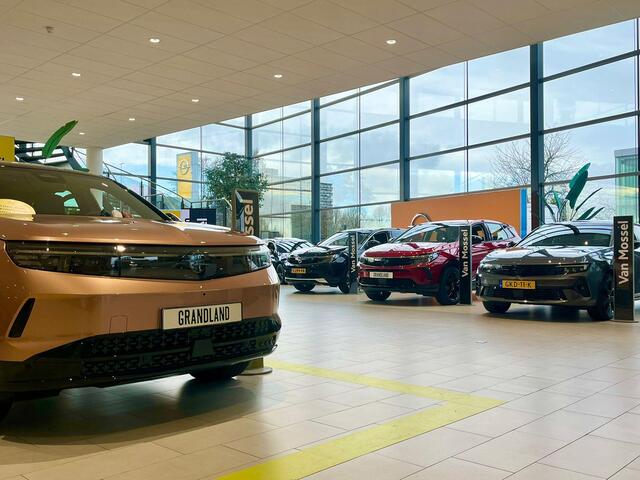 Leapmotor B10 Life Hybrid EV 18.8 kWh | NU TE BESTELLEN | Tot 4 JAAR GARANTIE | PRIVATE LEASE VANAF ¤ 445,- PER MAAND | VANAF ¤ 29.995,-