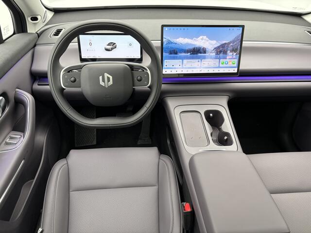 Leapmotor C10 REEV Design 28.4 kWh Luxe versie met Lederen bekleding, 21 inch velgen en 360 graden Camera Beschikbaar per 22-08-2025