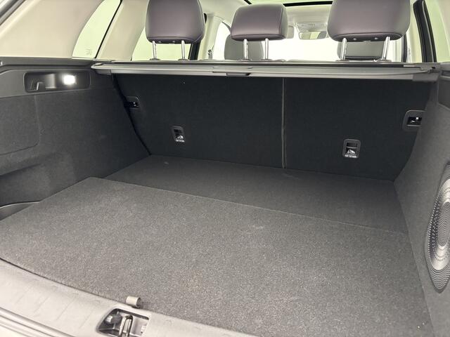 Leapmotor C10 Design ProMax AWD 81.9 kWh 598 PK I 720 NM Koppel I AWD I Volledig Elektrisch Automaat met Lederen bekleding, Elektrische stoelen en Camera