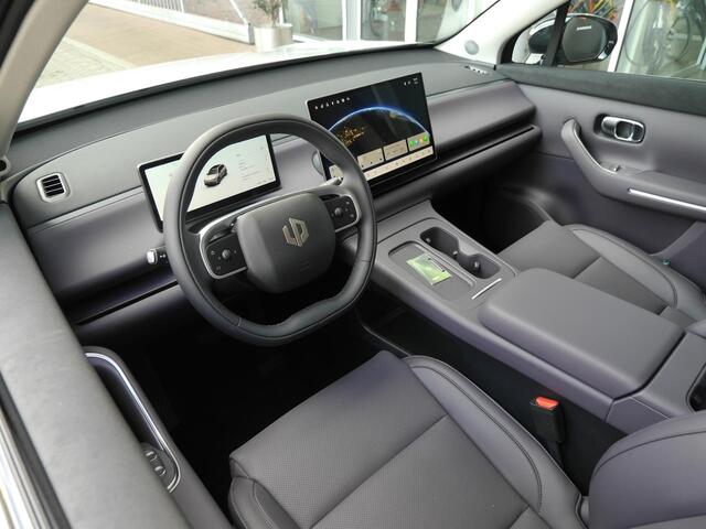 Leapmotor C10 Design Pro 69.9 kWh | Nieuw | Uit voorraad | Panoramadak | Camera | 1500 Trekgewicht | Lederenbekleding | Elektrische achterklep