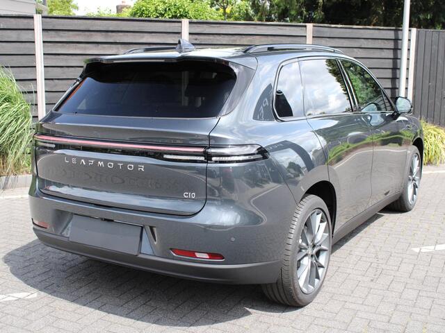 Leapmotor C10 Design ProMax 81.9 kWh 218PK Automaat Navigatie, Camera 360, Lichtmetalen velgen, Elektrische Achterklep, Kunstlederen bekleding, Stoel Verwarming & Ventilatie