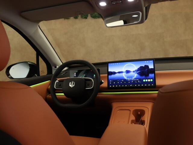 Leapmotor C10 REEV Design 28.4 kWh PLUGIN - ELEKTRISCHE ACHTERKLEP - DODEHOEKDETECTIE - KEYLESS START - PANORAMADAK - LICHTMETALEN VELGEN - NAVIGATIESYSTEEM FULL-MAP - APPLE CARPLAY/ANDROID AUTO - 360 CAMERA - STOELVERWARMING/VENTILATIE