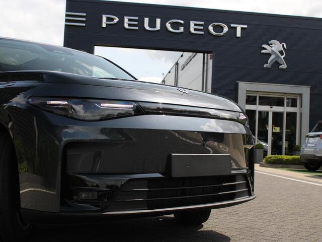 Leapmotor C10 REEV Design 28.4 kWh 215PK Automaat Navigatie, Camera 360, Lichtmetalen velgen, Elektrische Achterklep, Kunstlederen bekleding, Stoel Verwarming & Ventilatie