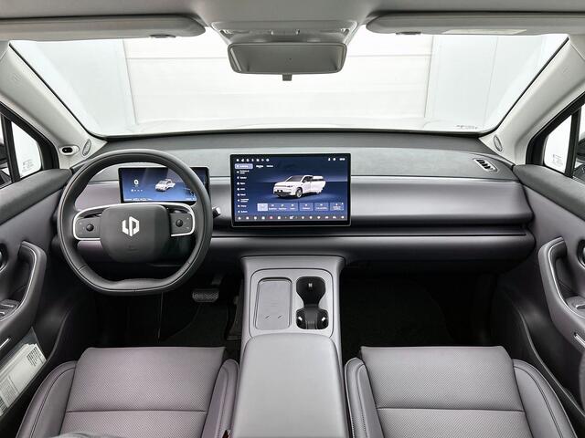 Leapmotor C10 REEV Design 28.4 kWh | **OVERSTAPWEKEN!** | WLTP 974 KM | 1500kg trekgewicht | Automaat | Leder | Navi |