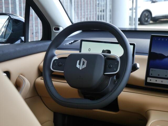 Leapmotor C10 Design ProMax AWD 81.9 kWh | 598 PK | 0-100 in 4 seconden | Wltp 437 km | 1500kg trekgewicht | Uit voorraad leverbaar | Stoel en stuurverwarming | Stoel ventilatie | Panorama dak | 20 inch lichtmetalen velgen | 360 graden camera