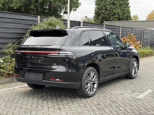 Leapmotor C10 Design ProMax 81.9 kWh 300PK Automaat Navigatie, Camera 360, Lichtmetalen velgen, Elektrische Achterklep, Kunstlederen bekleding, Stoel Verwarming & Ventilatie