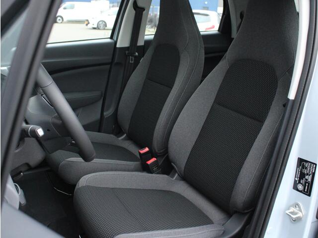 Leapmotor T03 Design 37.3 kWh 95PK Panoramadak, Cruise Control, Achteruitrijcamera, Navigatie, Airco