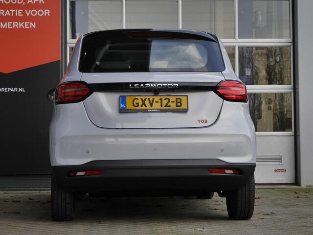 Leapmotor T03 Design 37.3 kWh | Snel leverbaar | Camera | Panorama dak | Adaptieve cruise control | Dodehoek detectie | Lichtmetalen velgen