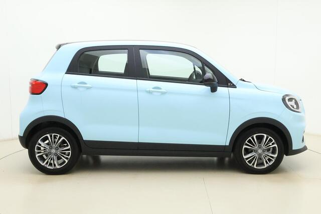 Leapmotor T03 Design 37.3 kWh Nieuwe auto | Snel leverbaar! | Actieradius van 265 km (WLTP) Gecombineerd | Camera | Panoramadak | Adaptive cruise control | Dodehoek detectie | Lichtmetalen velgen