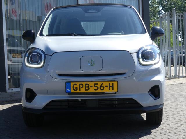 Leapmotor T03 Design 37.3 kWh Navigatie, Park. sensoren achter, Pano dak,