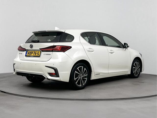Lexus CT 200h Business Launch Edition Limited | Parkeersensoren | Stoelverwarming | Lederen bekleding |