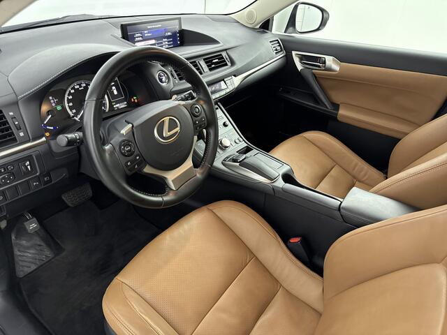 Lexus CT 200h Business Line Pro | Trekhaak | Lederen bekleding | Stoelverwarming | Cruise Control Adaptief |