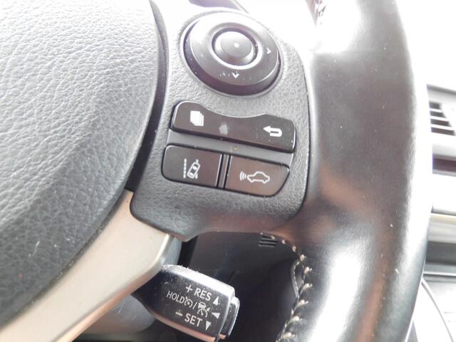 Lexus CT 200h Ultimate Edition 1e EIGENAAR! VOLLEDIG ONDERHOUDEN! NAVI! BLUETOOTH! CLIMA!