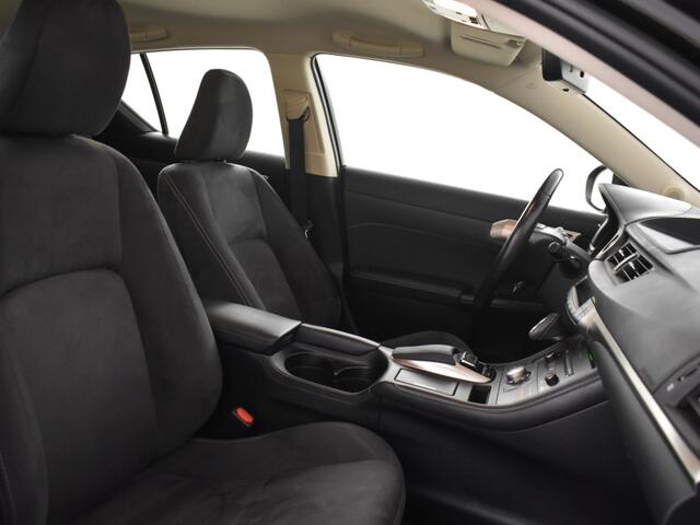 Lexus CT 200h Business Line Pro | LM Velgen | Navigatie | Dealer onderho