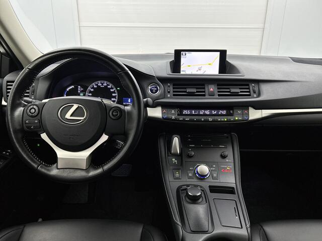 Lexus CT 200h Individual | Leer | Lexus Navigatie | Cruise Control | 17 inch velgen |