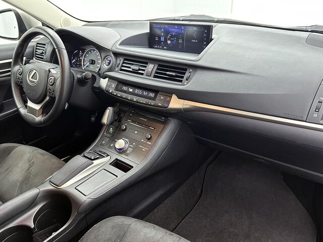 Lexus CT 200h Ultimate Edition