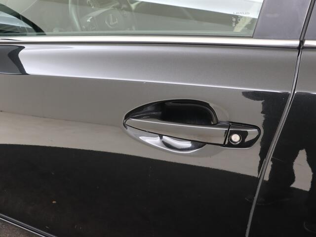 Lexus CT 200h Executive 16"