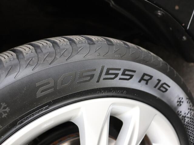 Lexus CT 200h Executive 16"