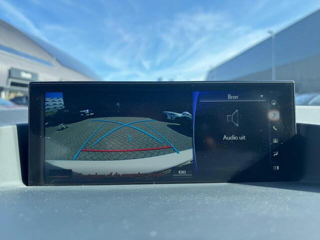 Lexus CT 200h Business Launch Edition | All-Season | Navigatie | Parkeersensoren |