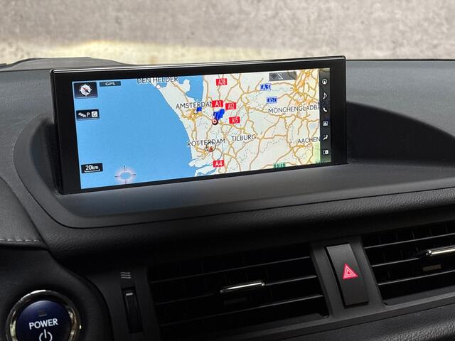 Lexus CT 200h Sport Automaat (GROOT NAVI, CAMERA, ALCANTARA, ADAPTIVE CRUISE, SPORTSTOELEN, LANE ASSIST, ELEK PAKKET, NIEUWSTAAT)