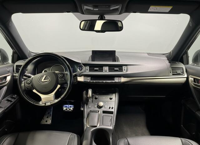 Lexus CT 200h F Sport Line | Schuif / Kanteldak | Stoelverwarming | Sensoren |