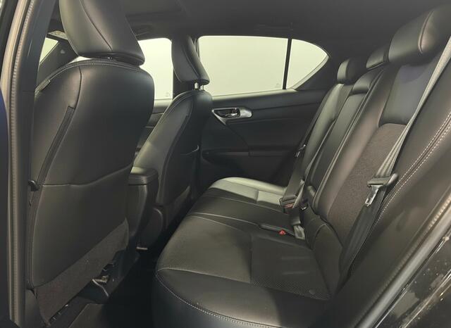 Lexus CT 200h F Sport Line | Schuif / Kanteldak | Stoelverwarming | Sensoren |