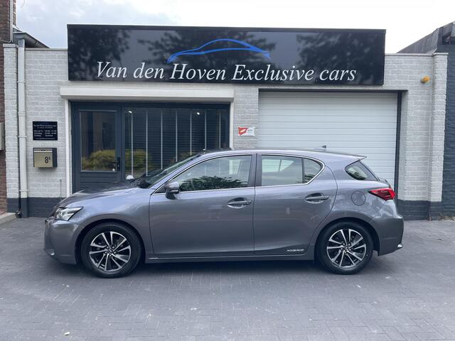 Lexus CT 200h Luxury Line Mark Levinson/Leder/Garantie.
